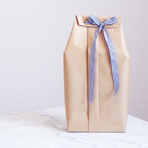 paquet_cadeau_sobre_élégant